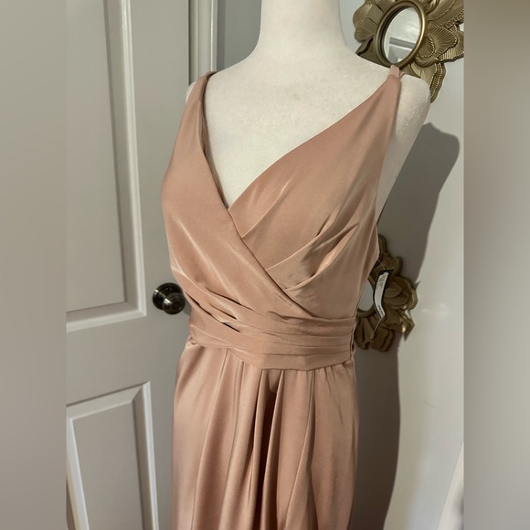 NWT Xscape Rose Gown - Picture 3 of 8